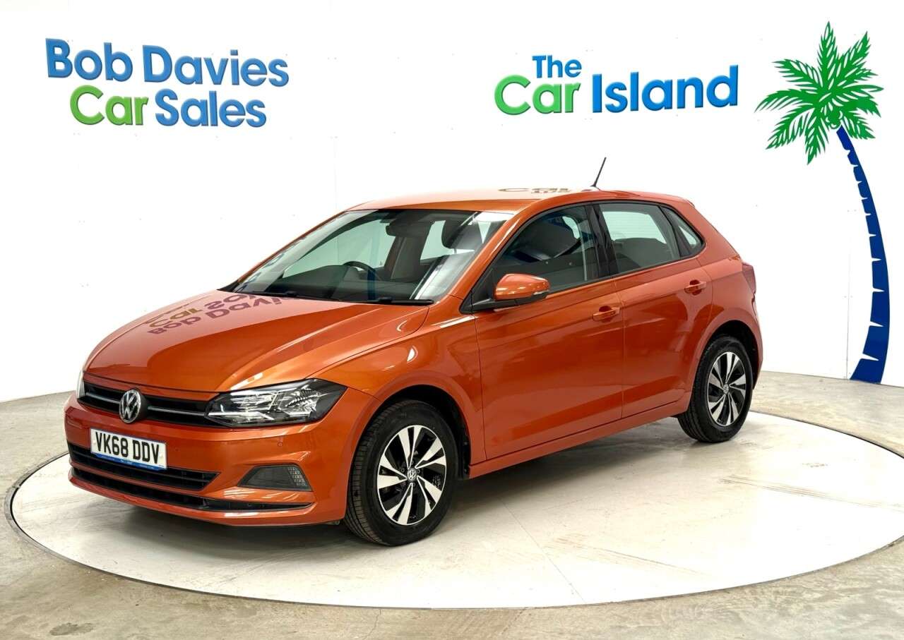 A 2018 VOLKSWAGEN POLO 1.0 TSI SE Hatchback 5dr Petrol Manual Euro 6 (s/s) (95 ps) Front & Rear Pa A 2018 VOLKSWAGEN POLO 1.0 TSI SE Hatchback 5dr Petrol Manual Euro 6 (s/s) (95 ps) Front & Rear Pa