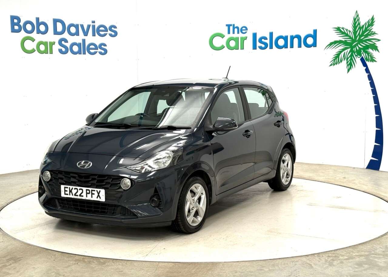 A 2022 HYUNDAI I10 1.2 SE Connect Hatchback 5dr Petrol Manual Euro 6 (s/s) (84 ps) Cruise Cont A 2022 HYUNDAI I10 1.2 SE Connect Hatchback 5dr Petrol Manual Euro 6 (s/s) (84 ps) Cruise Cont