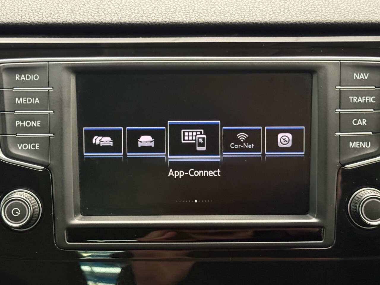 2018 VOLKSWAGEN GOLF SV 2018 VOLKSWAGEN GOLF SV