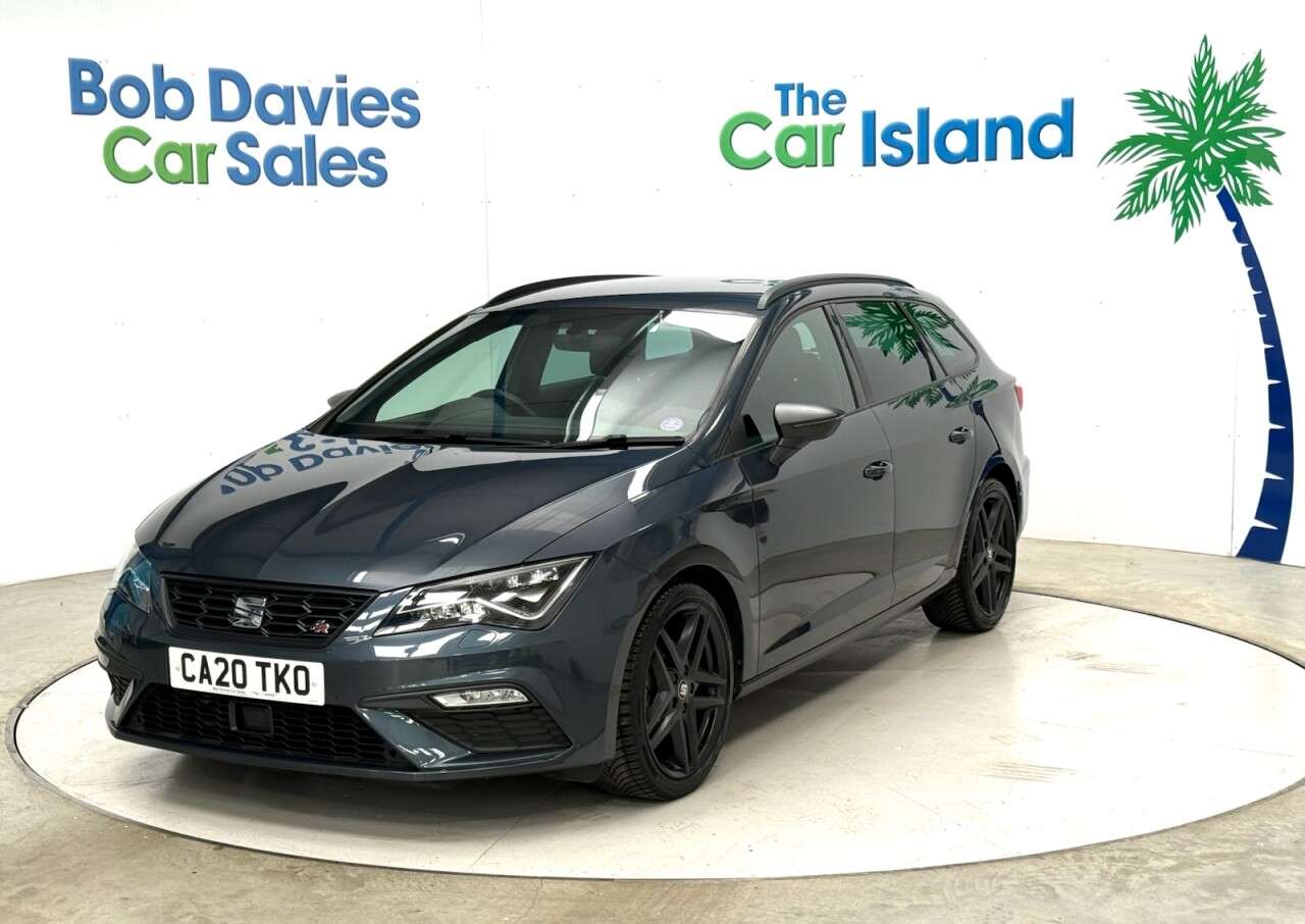 A 2020 SEAT LEON 1.5 TSI EVO FR Black Edition Estate 5dr Petrol Manual Euro 6 (s/s) (130 ps) A 2020 SEAT LEON 1.5 TSI EVO FR Black Edition Estate 5dr Petrol Manual Euro 6 (s/s) (130 ps)