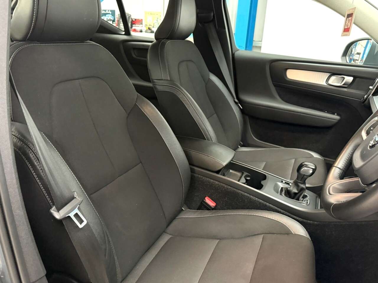 2019 VOLVO XC40 2019 VOLVO XC40