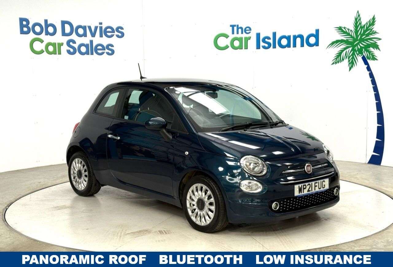 A 2021 FIAT 500 1.0 MHEV Lounge Hatchback 3dr Petrol Manual Euro 6 (s/s) (70 bhp) Parking S A 2021 FIAT 500 1.0 MHEV Lounge Hatchback 3dr Petrol Manual Euro 6 (s/s) (70 bhp) Parking S