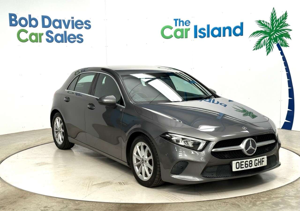 A 2018 MERCEDES-BENZ A-CLASS 1.5 A180d Sport (Executive) Hatchback 5dr Diesel 7G-DCT Euro 6 (s/s) (116 p A 2018 MERCEDES-BENZ A-CLASS 1.5 A180d Sport (Executive) Hatchback 5dr Diesel 7G-DCT Euro 6 (s/s) (116 p