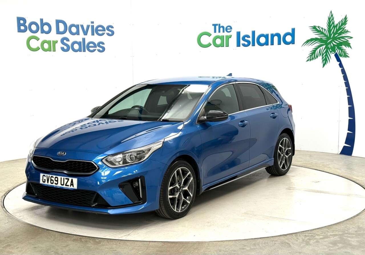 A 2020 KIA CEED 1.4 T-GDi GT-Line Hatchback 5dr Petrol DCT Euro 6 (s/s) (138 bhp) SATNAV, H A 2020 KIA CEED 1.4 T-GDi GT-Line Hatchback 5dr Petrol DCT Euro 6 (s/s) (138 bhp) SATNAV, H