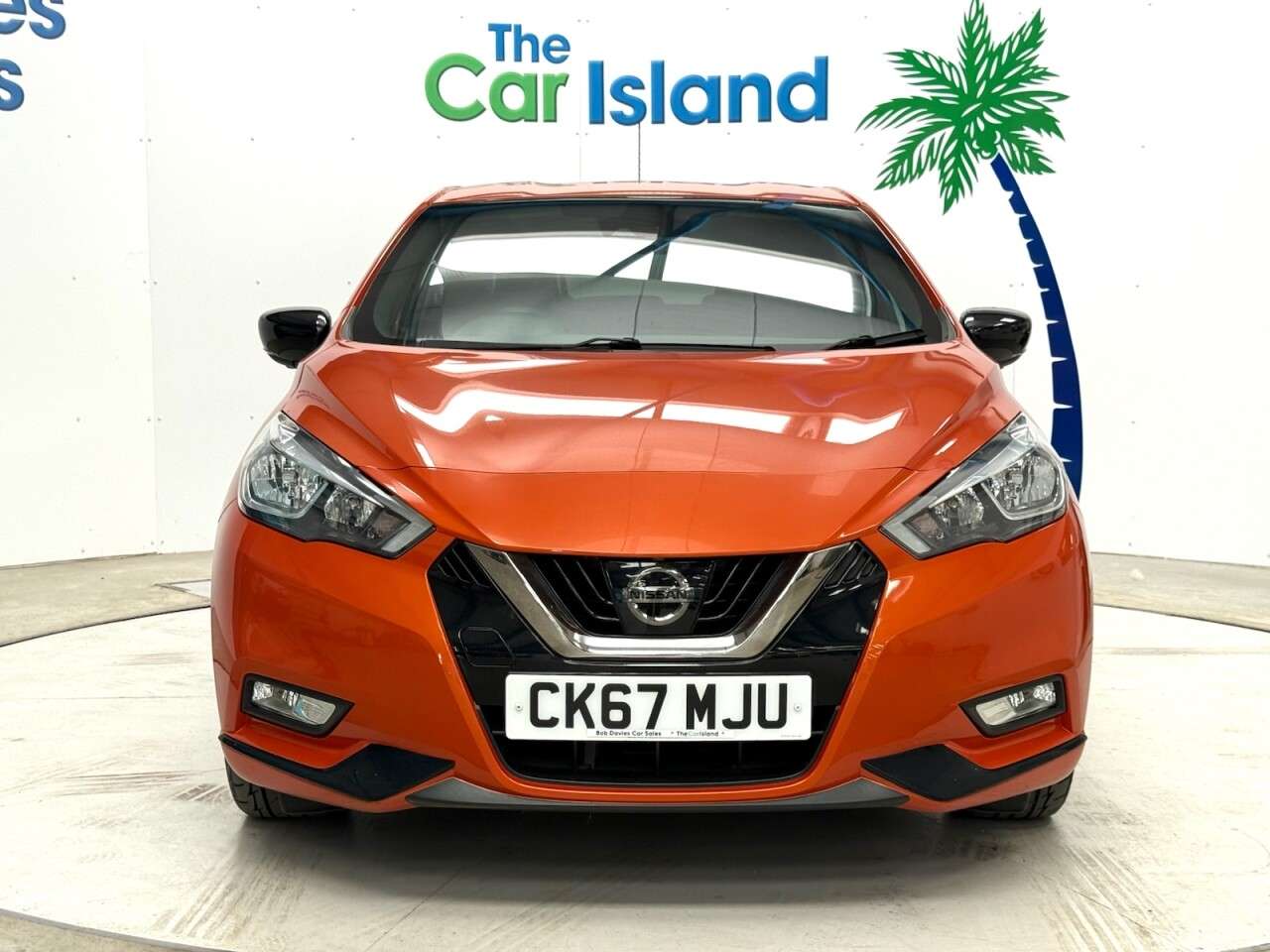 A 2017 NISSAN MICRA 0.9 IG-T Tekna Hatchback 5dr Petrol Manual Euro 6 (s/s) (90 ps) One Owner L A 2017 NISSAN MICRA 0.9 IG-T Tekna Hatchback 5dr Petrol Manual Euro 6 (s/s) (90 ps) One Owner L