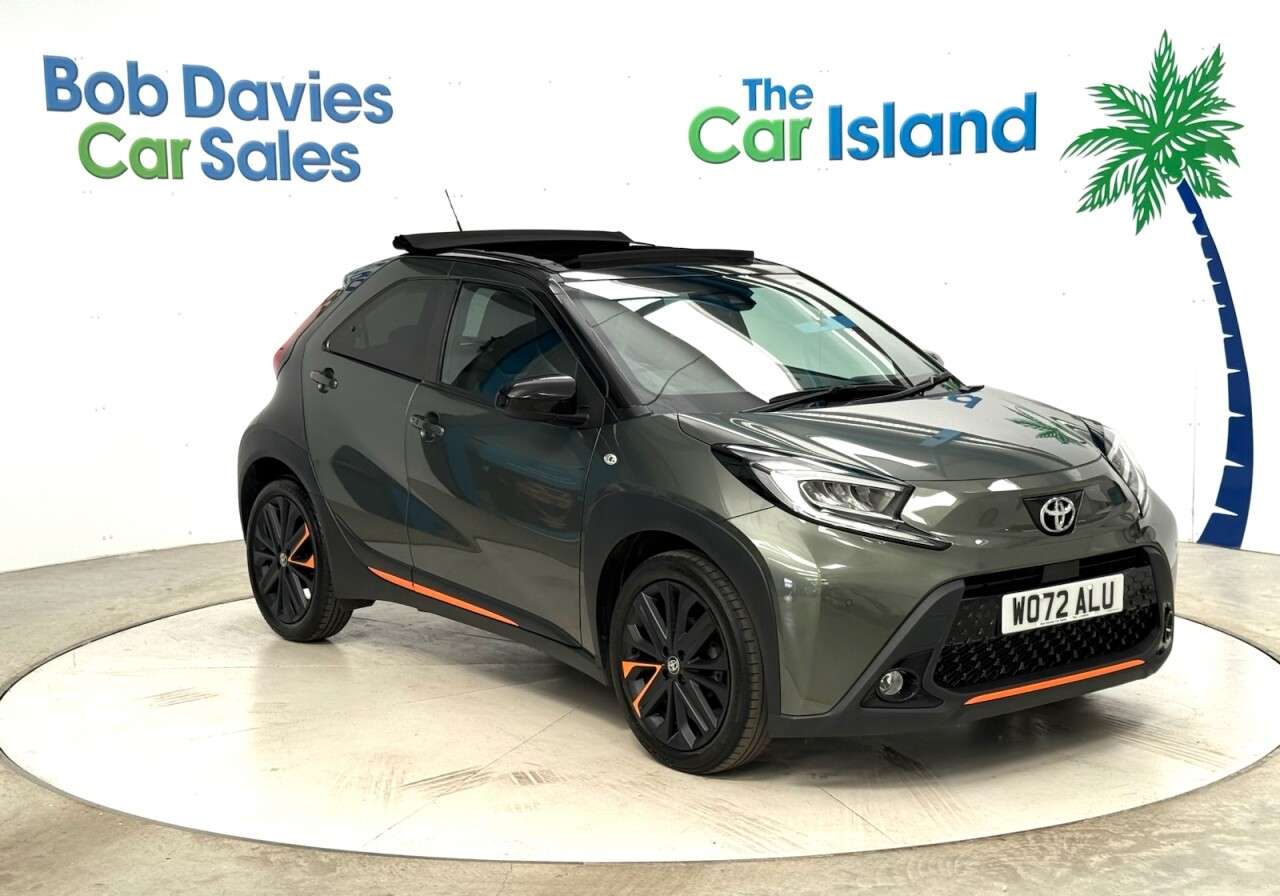 A 2023 TOYOTA AYGO X 1.0 VVT-i Limited Edition (Canvas Roof) Hatchback 5dr Petrol Manual Euro 6 A 2023 TOYOTA AYGO X 1.0 VVT-i Limited Edition (Canvas Roof) Hatchback 5dr Petrol Manual Euro 6
