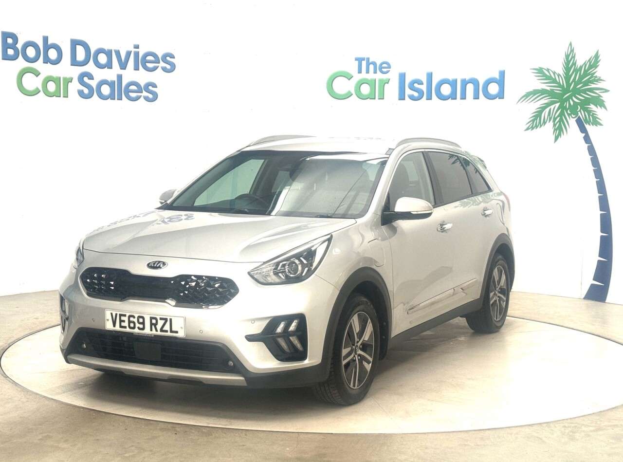 A 2020 KIA NIRO 1.6 GDi 8.9kWh 3 SUV 5dr Petrol Plug-in Hybrid DCT Euro 6 (s/s) (139 bhp) A A 2020 KIA NIRO 1.6 GDi 8.9kWh 3 SUV 5dr Petrol Plug-in Hybrid DCT Euro 6 (s/s) (139 bhp) A