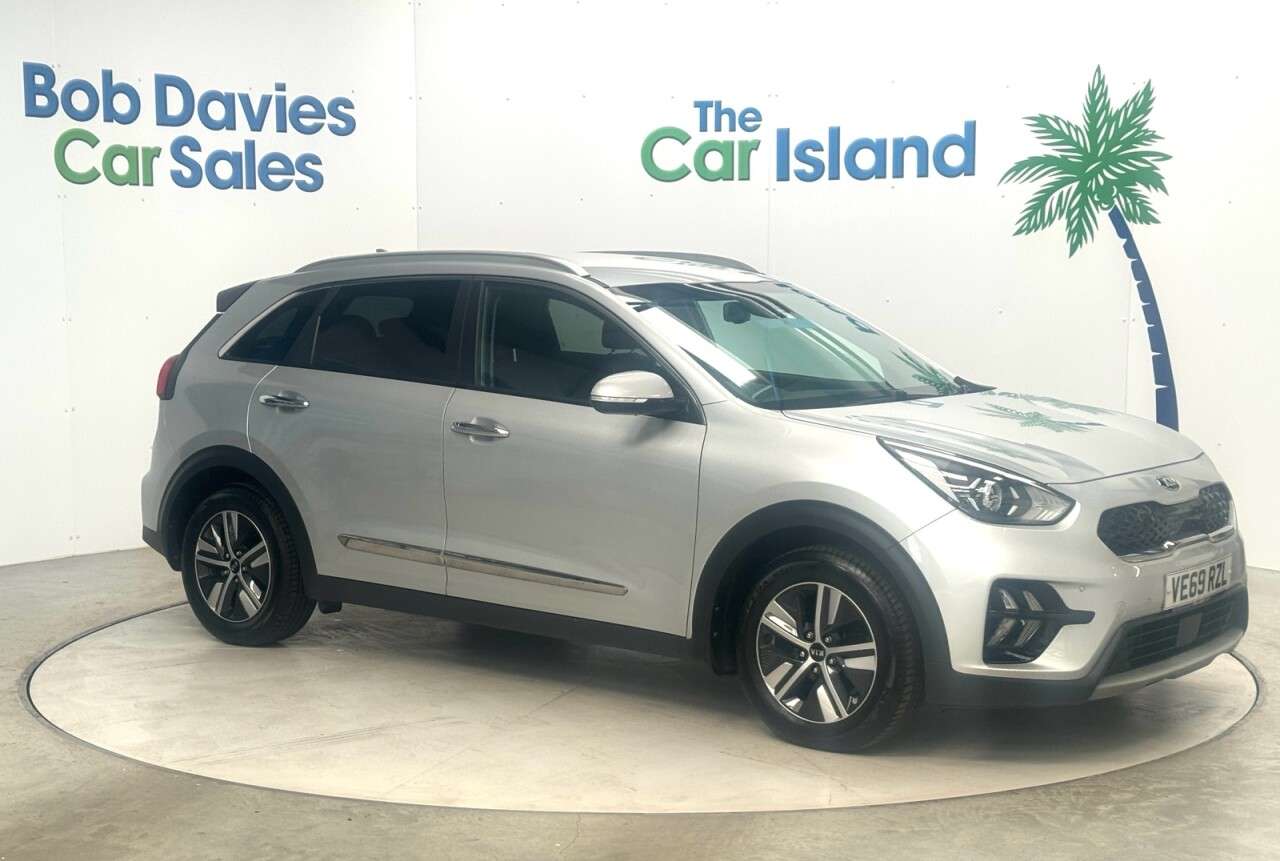 A 2020 KIA NIRO 1.6 GDi 8.9kWh 3 SUV 5dr Petrol Plug-in Hybrid DCT Euro 6 (s/s) (139 bhp) A A 2020 KIA NIRO 1.6 GDi 8.9kWh 3 SUV 5dr Petrol Plug-in Hybrid DCT Euro 6 (s/s) (139 bhp) A