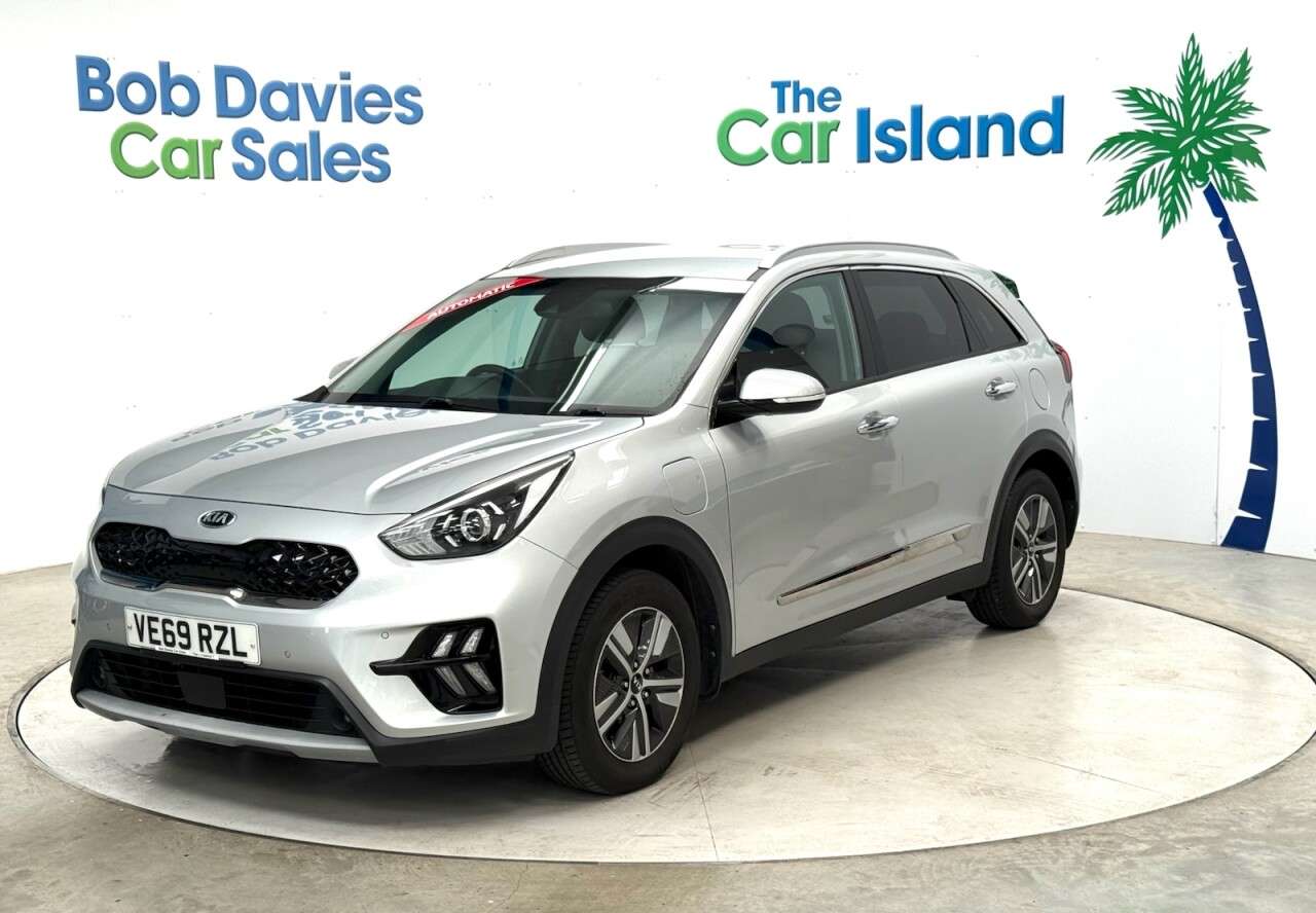 A 2020 KIA NIRO 1.6 GDi 8.9kWh 3 SUV 5dr Petrol Plug-in Hybrid DCT Euro 6 (s/s) (139 bhp) A A 2020 KIA NIRO 1.6 GDi 8.9kWh 3 SUV 5dr Petrol Plug-in Hybrid DCT Euro 6 (s/s) (139 bhp) A