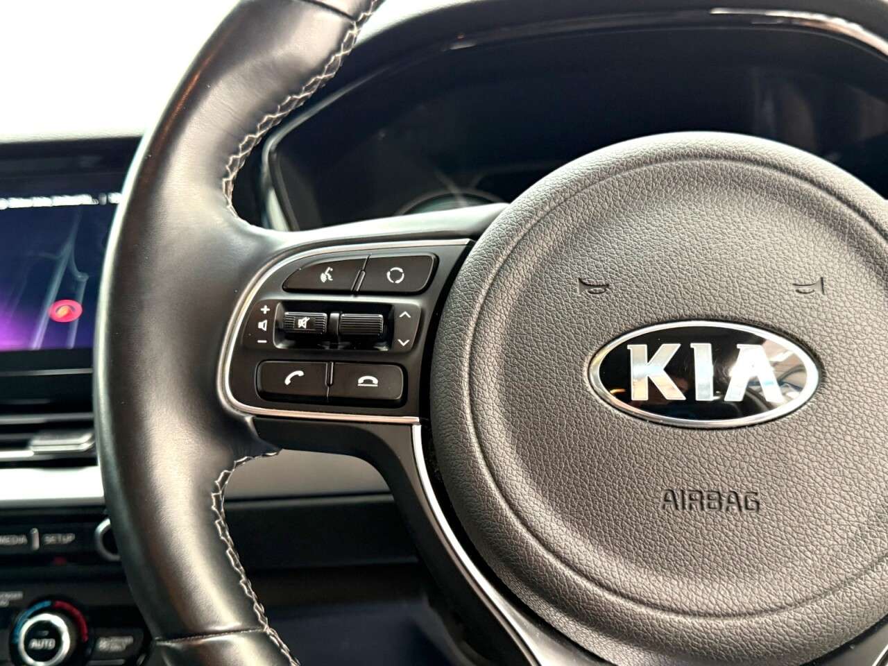 2020 KIA NIRO 2020 KIA NIRO