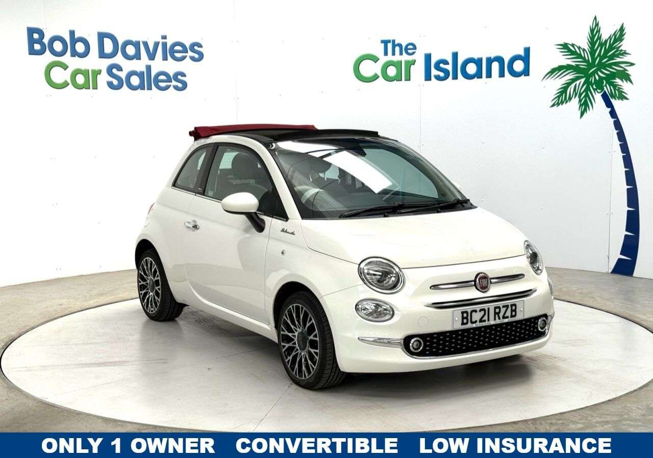 A 2021 FIAT 500C 1.0 MHEV Dolcevita Convertible 2dr Petrol Manual Euro 6 (s/s) (70 bhp) CarP A 2021 FIAT 500C 1.0 MHEV Dolcevita Convertible 2dr Petrol Manual Euro 6 (s/s) (70 bhp) CarP