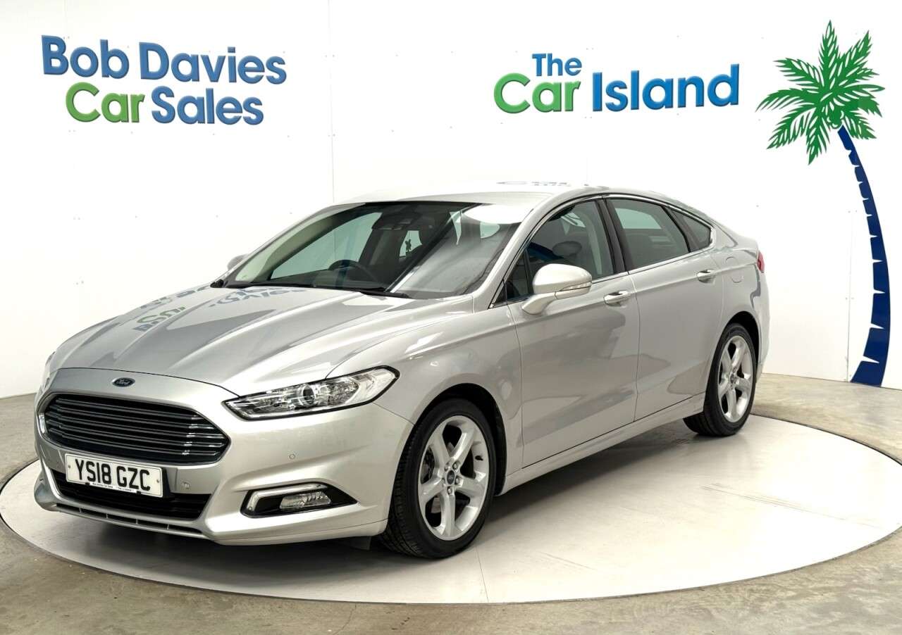 A 2018 FORD MONDEO 2.0 TDCi Titanium Hatchback 5dr Diesel Manual Euro 6 (s/s) (150 ps) FRont & A 2018 FORD MONDEO 2.0 TDCi Titanium Hatchback 5dr Diesel Manual Euro 6 (s/s) (150 ps) FRont &