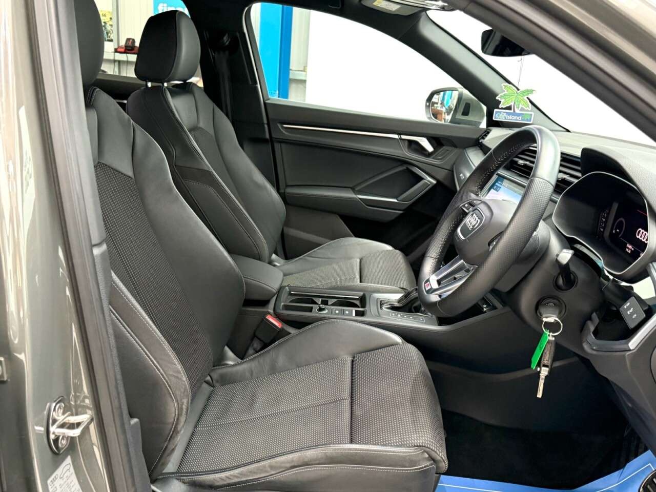 2020 AUDI Q3 2020 AUDI Q3