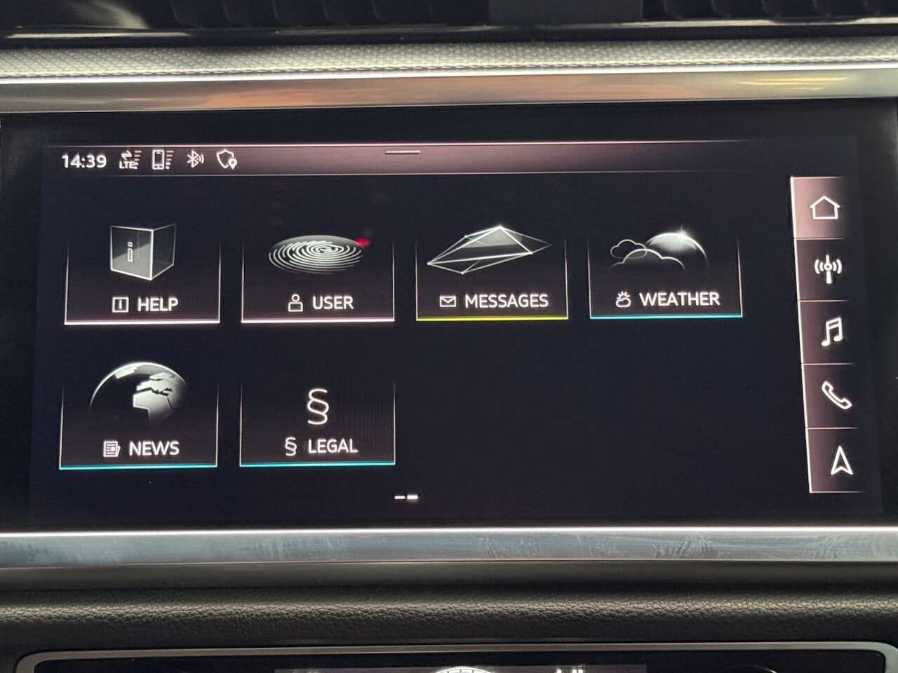 2020 AUDI Q3 2020 AUDI Q3