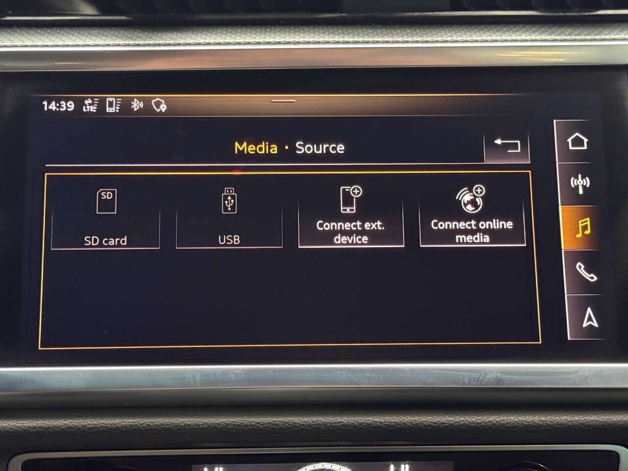 2020 AUDI Q3 2020 AUDI Q3