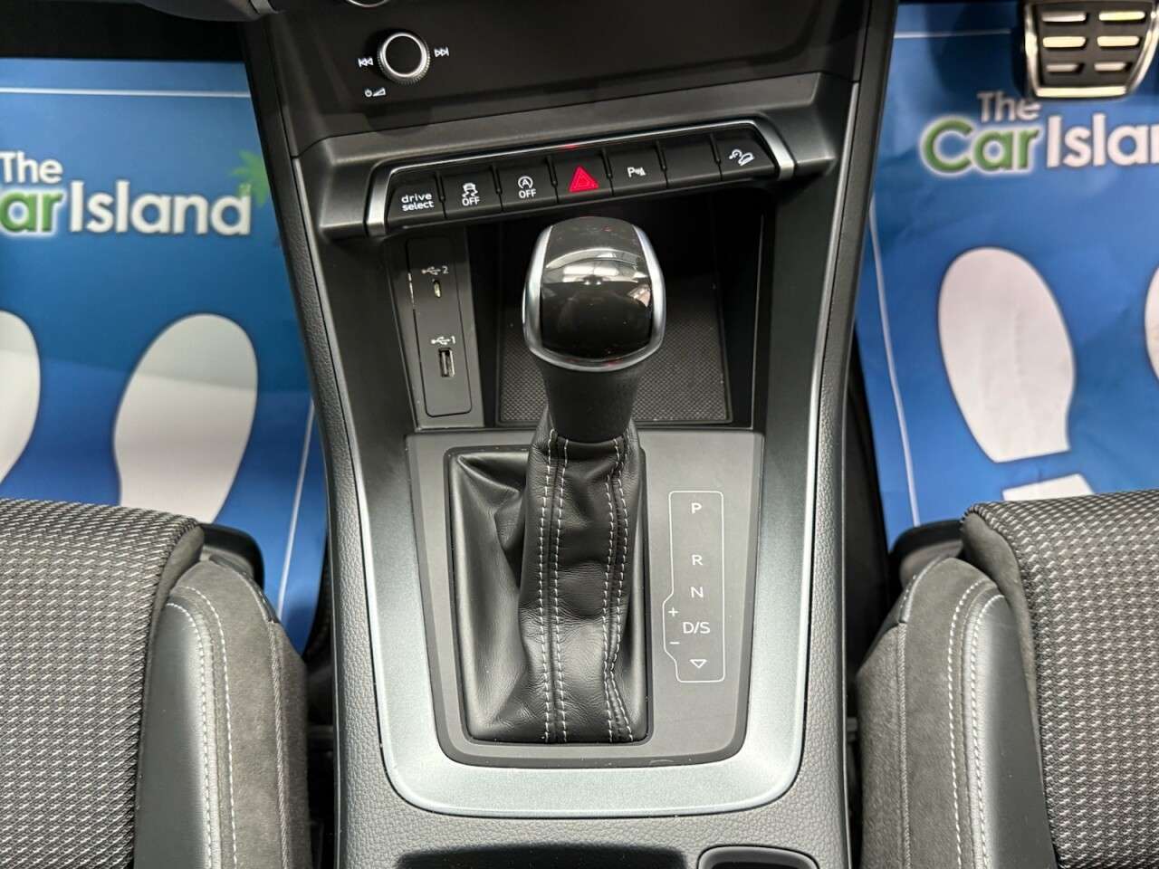 2020 AUDI Q3 2020 AUDI Q3