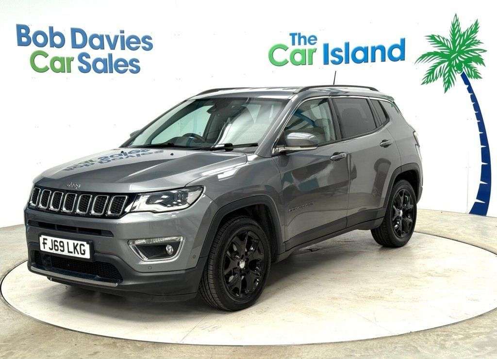 A 2019 JEEP COMPASS 1.6 MultiJetII Limited SUV 5dr Diesel Manual Euro 6 (s/s) (120 ps) 18 Black A 2019 JEEP COMPASS 1.6 MultiJetII Limited SUV 5dr Diesel Manual Euro 6 (s/s) (120 ps) 18 Black