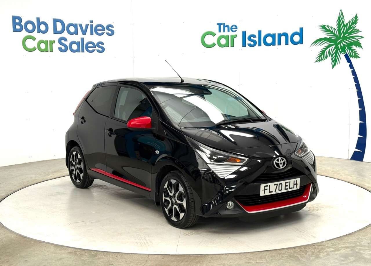 A 2021 TOYOTA AYGO 1.0 VVT-i x-trend Hatchback 5dr Petrol Manual Euro 6 (Safety Sense) (71 ps) A 2021 TOYOTA AYGO 1.0 VVT-i x-trend Hatchback 5dr Petrol Manual Euro 6 (Safety Sense) (71 ps)