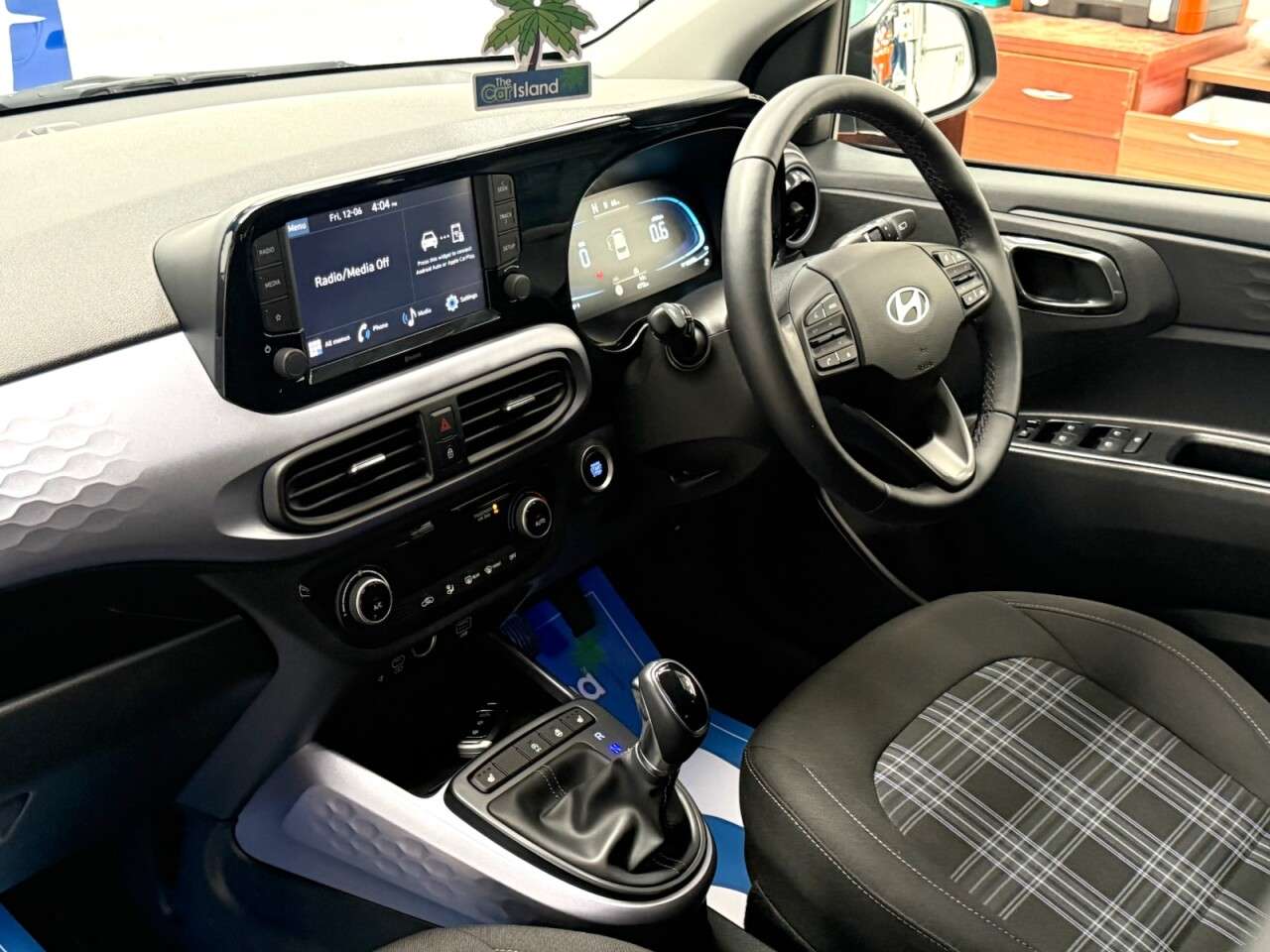2023 HYUNDAI I10 2023 HYUNDAI I10
