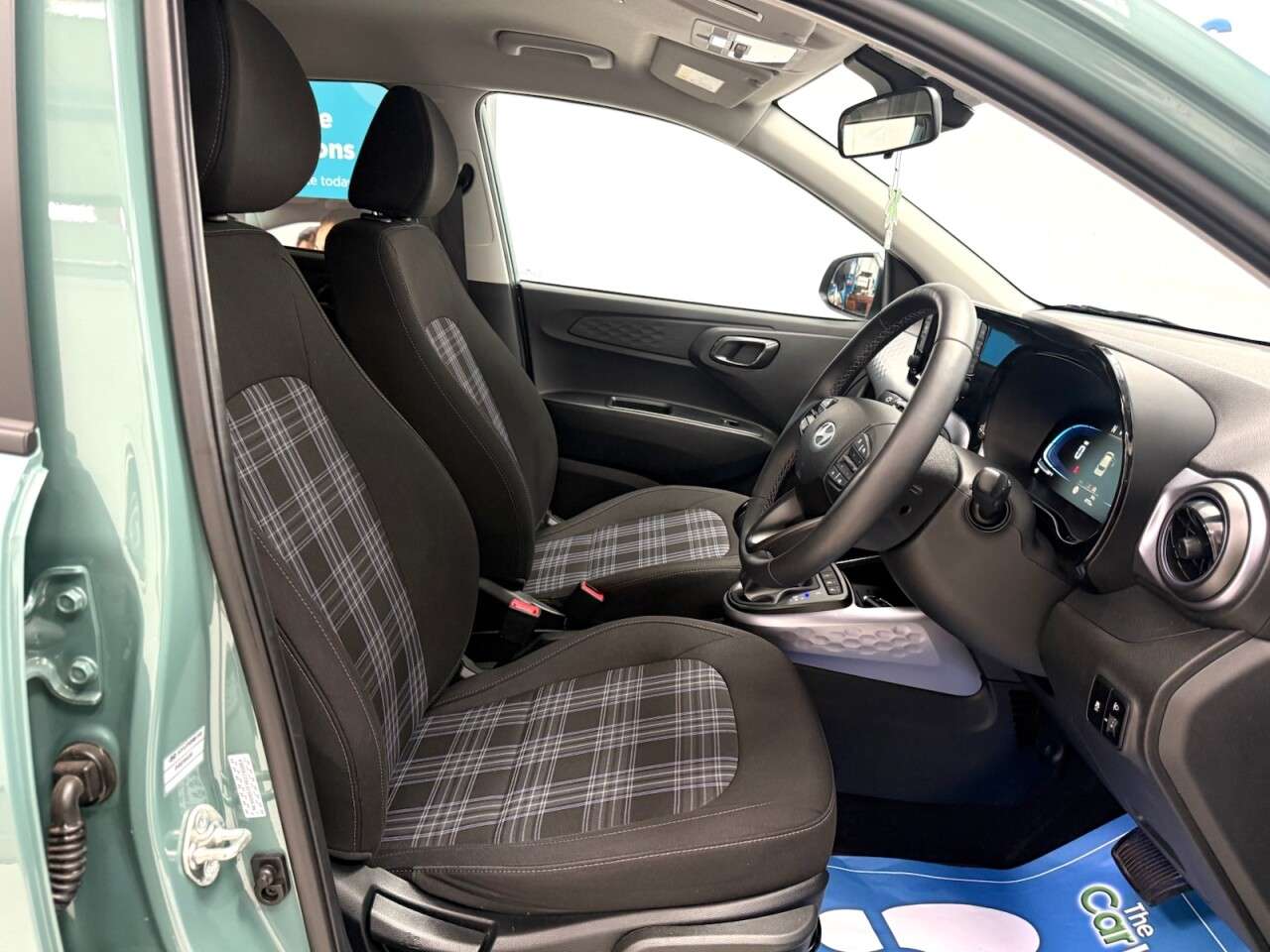 2023 HYUNDAI I10 2023 HYUNDAI I10