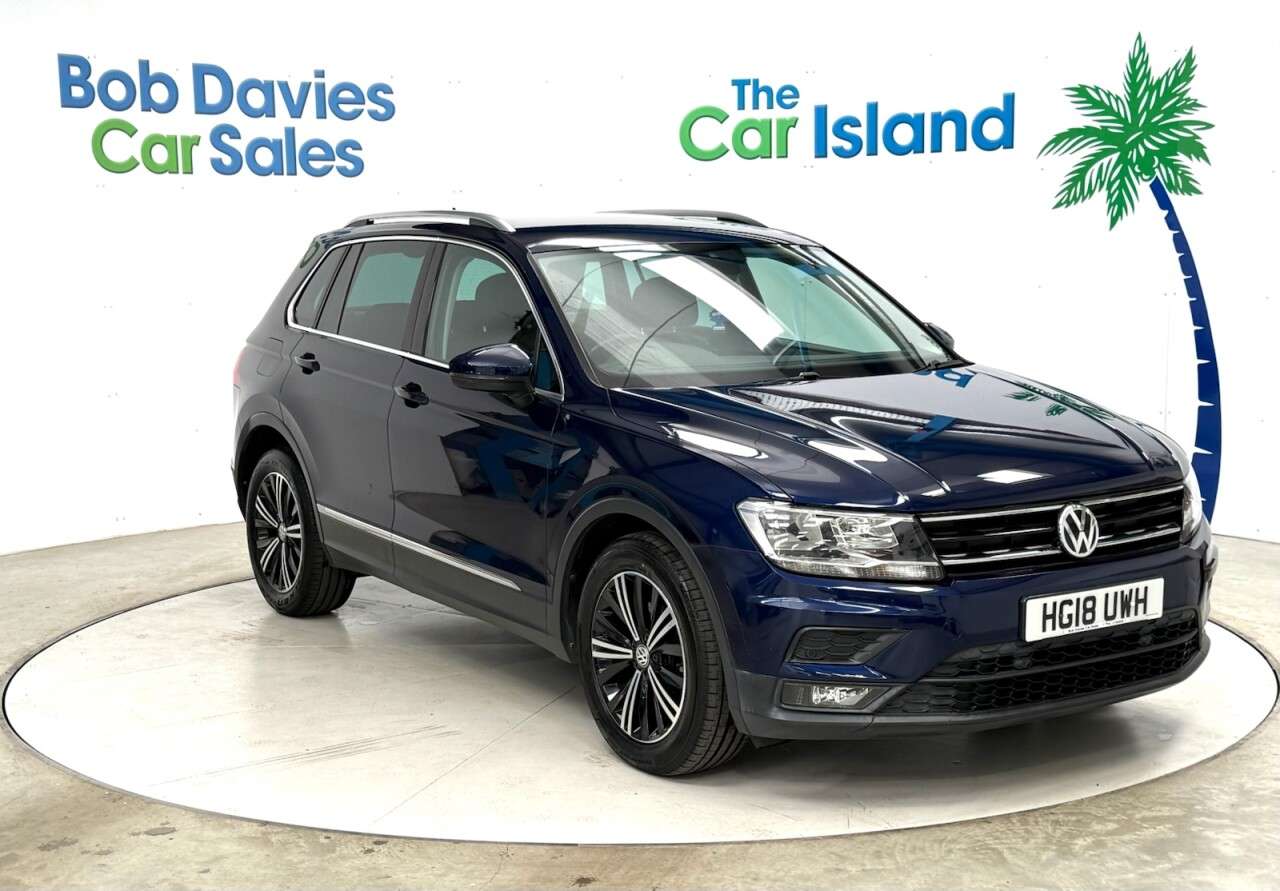 A 2018 VOLKSWAGEN TIGUAN 1.4 TSI SE Navigation SUV 5dr Petrol Manual Euro 6 (s/s) (125 ps) Full Park A 2018 VOLKSWAGEN TIGUAN 1.4 TSI SE Navigation SUV 5dr Petrol Manual Euro 6 (s/s) (125 ps) Full Park