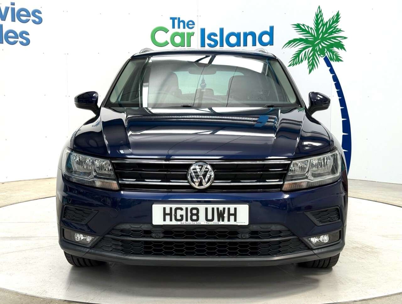 A 2018 VOLKSWAGEN TIGUAN 1.4 TSI SE Navigation SUV 5dr Petrol Manual Euro 6 (s/s) (125 ps) Full Park A 2018 VOLKSWAGEN TIGUAN 1.4 TSI SE Navigation SUV 5dr Petrol Manual Euro 6 (s/s) (125 ps) Full Park