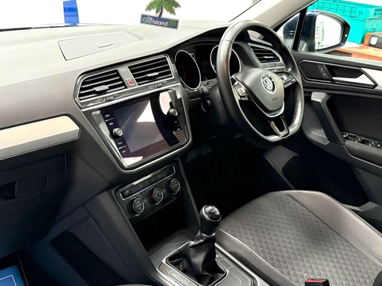 2018 VOLKSWAGEN TIGUAN 2018 VOLKSWAGEN TIGUAN
