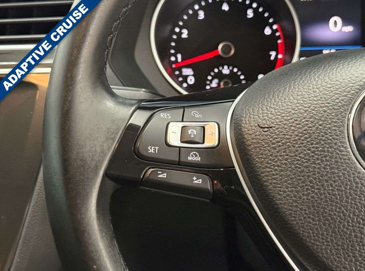 2018 VOLKSWAGEN TIGUAN 2018 VOLKSWAGEN TIGUAN