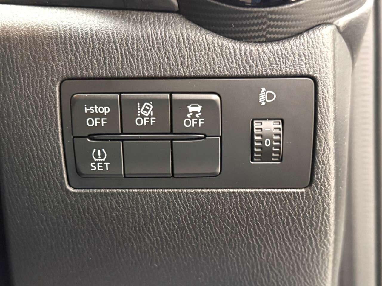 2018 MAZDA MAZDA2 2018 MAZDA MAZDA2