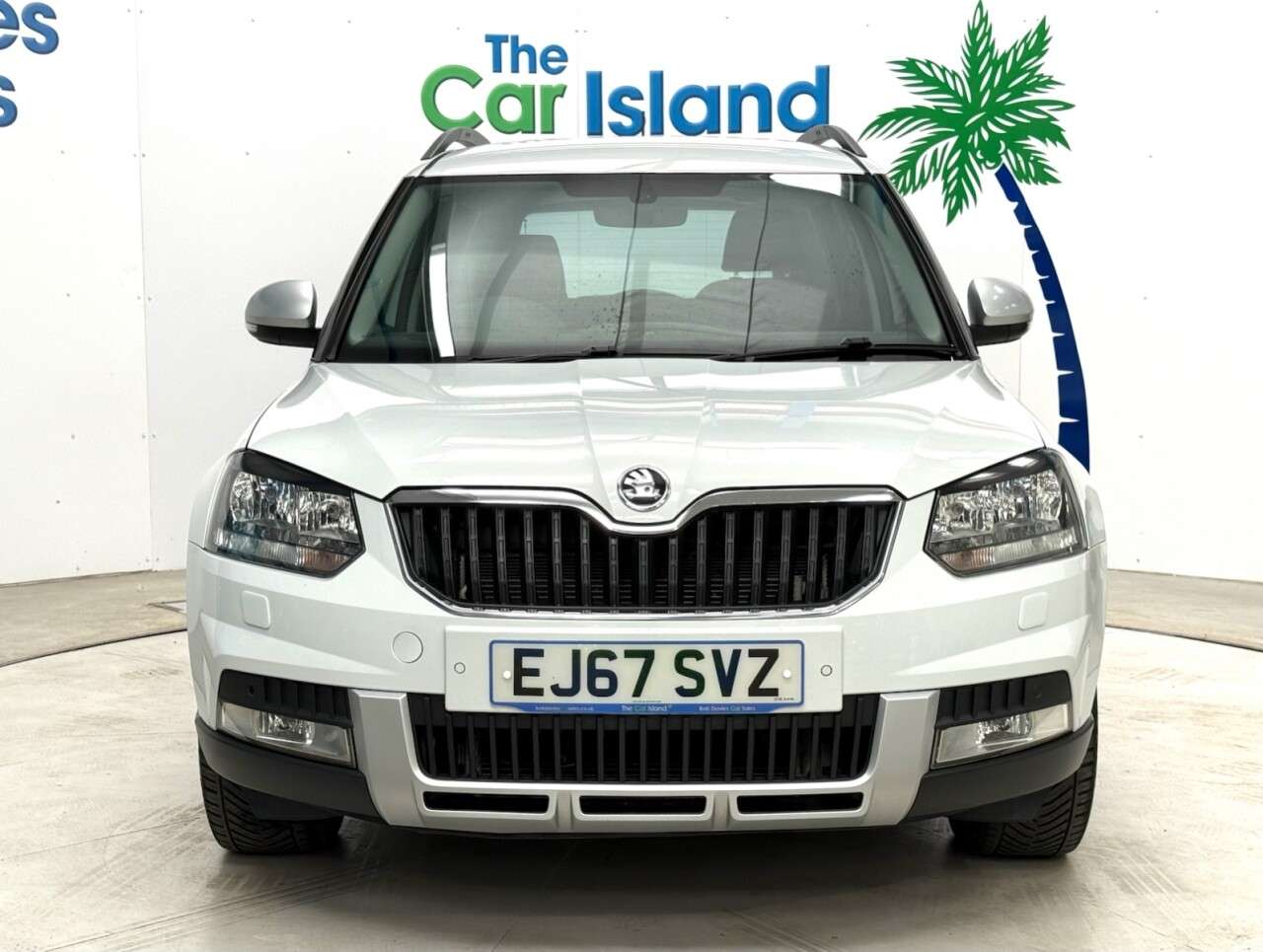 A 2017 SKODA YETI 2.0 TDI SE Drive Outdoor 5dr Diesel DSG 4WD Euro 6 (s/s) (150 ps) 150BHP, S A 2017 SKODA YETI 2.0 TDI SE Drive Outdoor 5dr Diesel DSG 4WD Euro 6 (s/s) (150 ps) 150BHP, S
