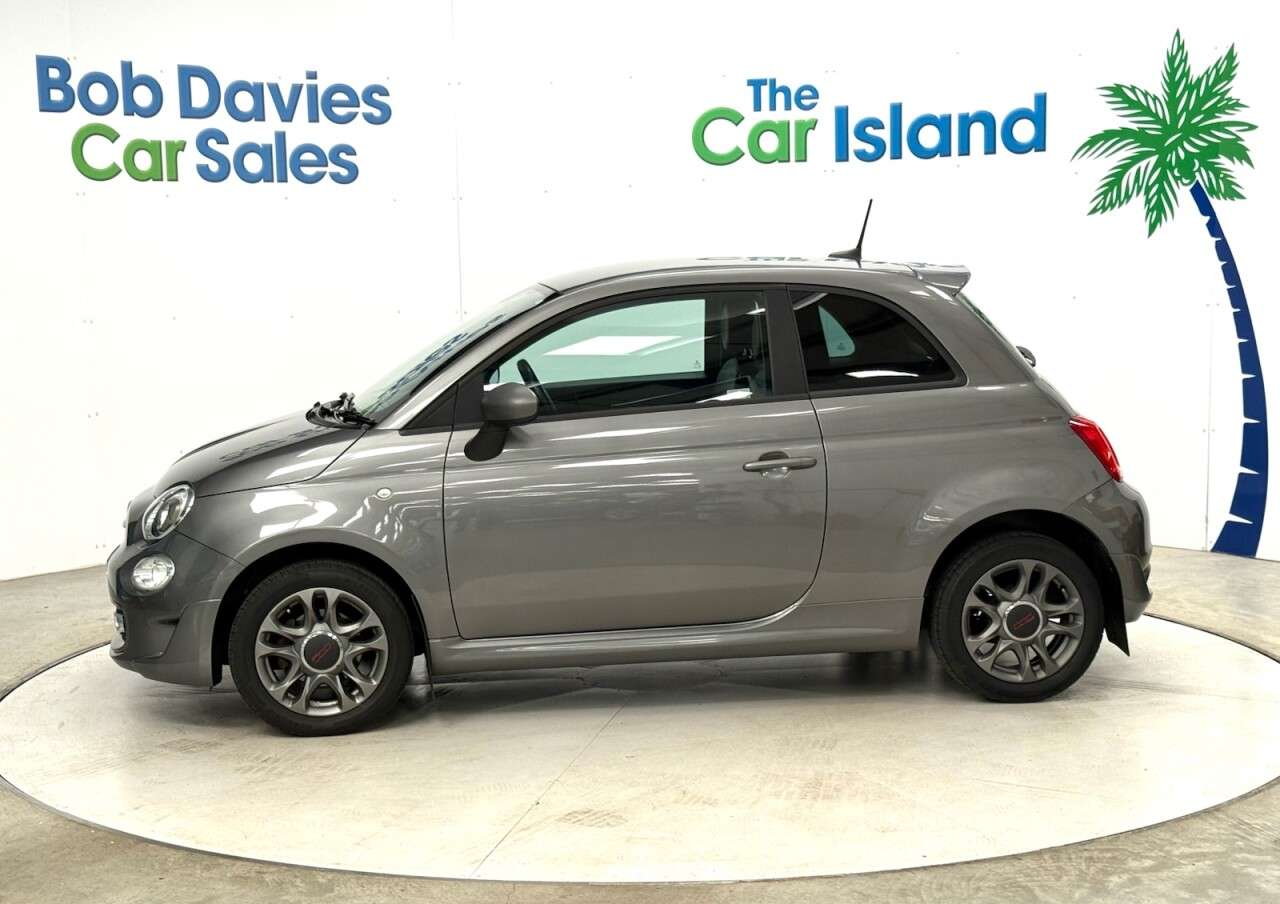 2017 FIAT 500 2017 FIAT 500