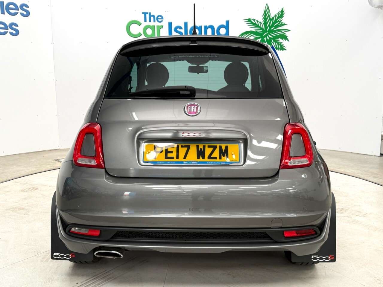 2017 FIAT 500 2017 FIAT 500