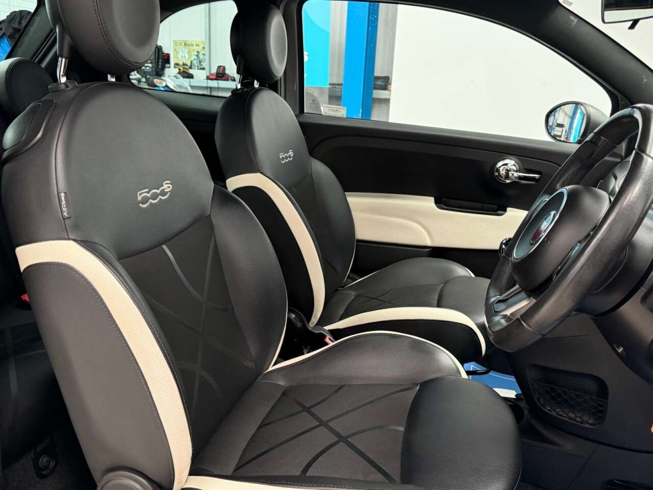 2017 FIAT 500 2017 FIAT 500