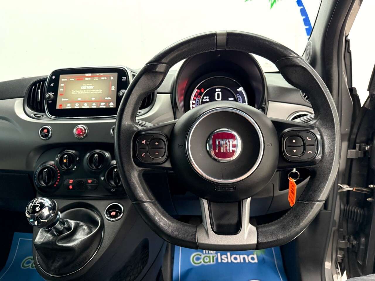 2017 FIAT 500 2017 FIAT 500