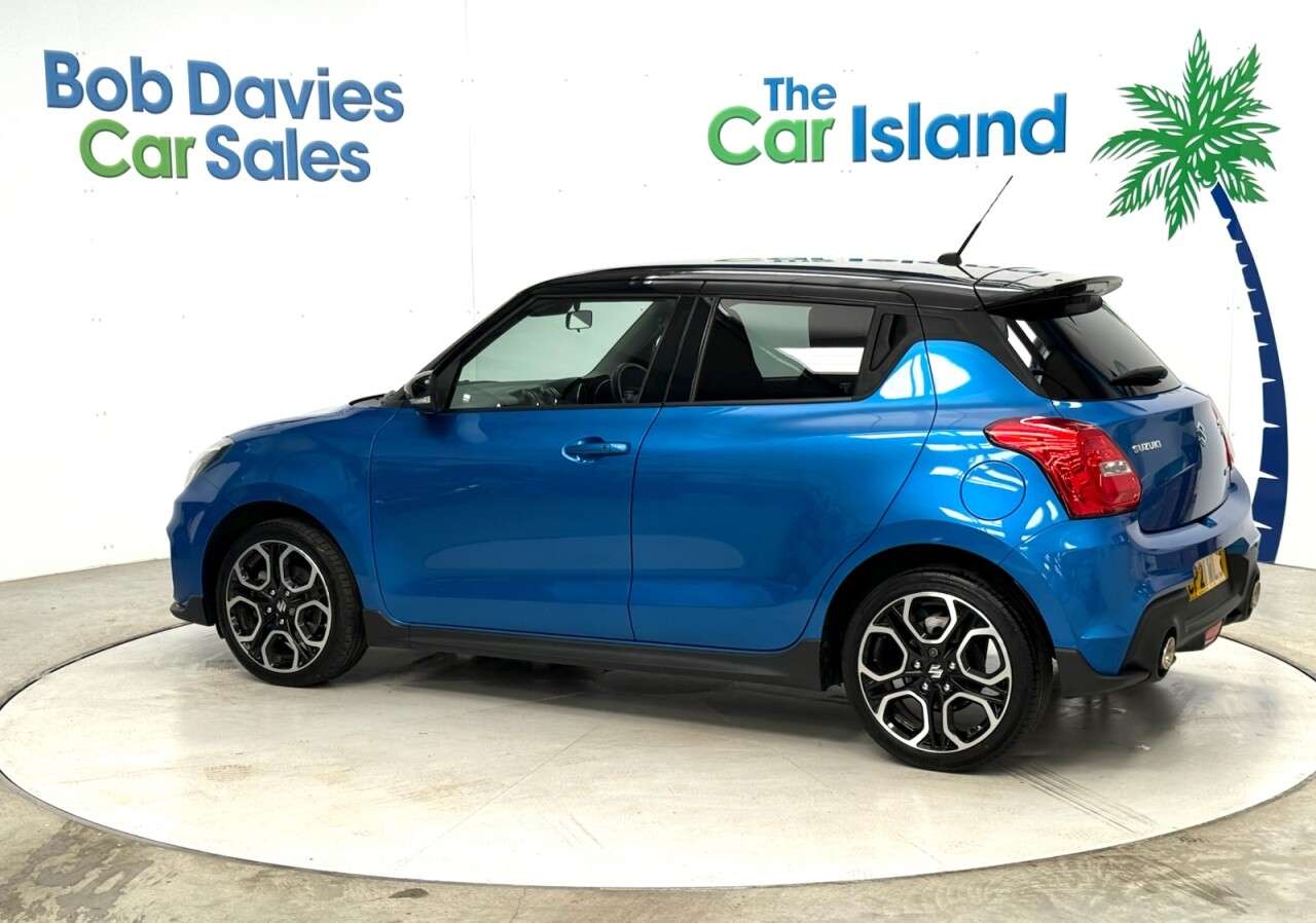 2021 SUZUKI SWIFT 2021 SUZUKI SWIFT
