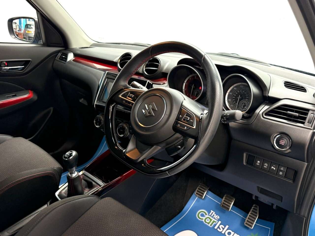 2021 SUZUKI SWIFT 2021 SUZUKI SWIFT