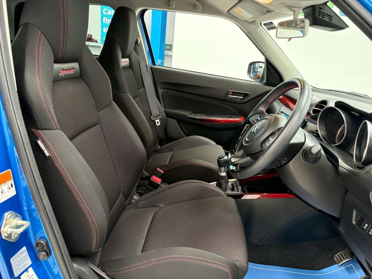 2021 SUZUKI SWIFT 2021 SUZUKI SWIFT