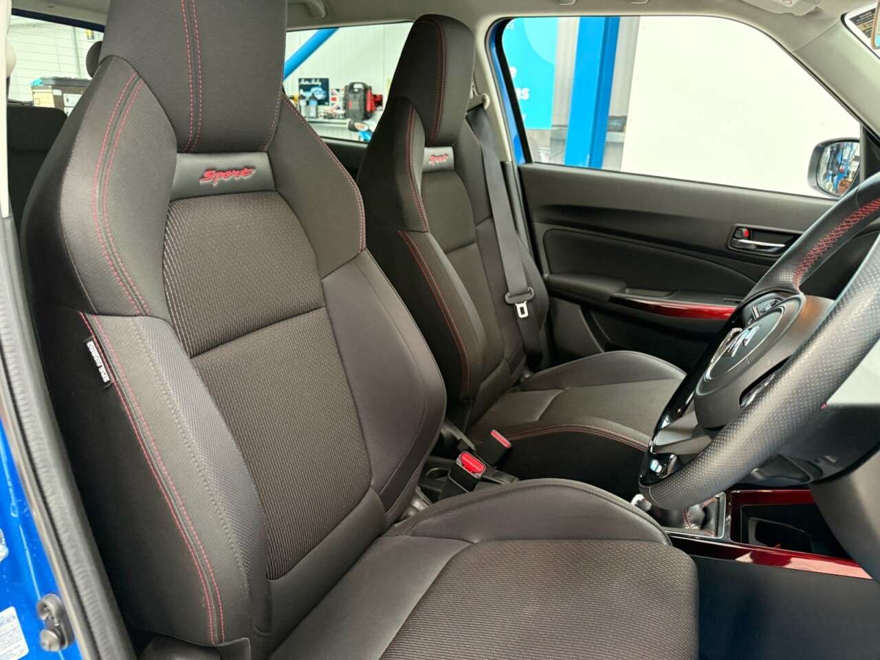 2021 SUZUKI SWIFT 2021 SUZUKI SWIFT