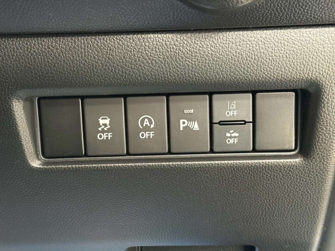 2021 SUZUKI SWIFT 2021 SUZUKI SWIFT