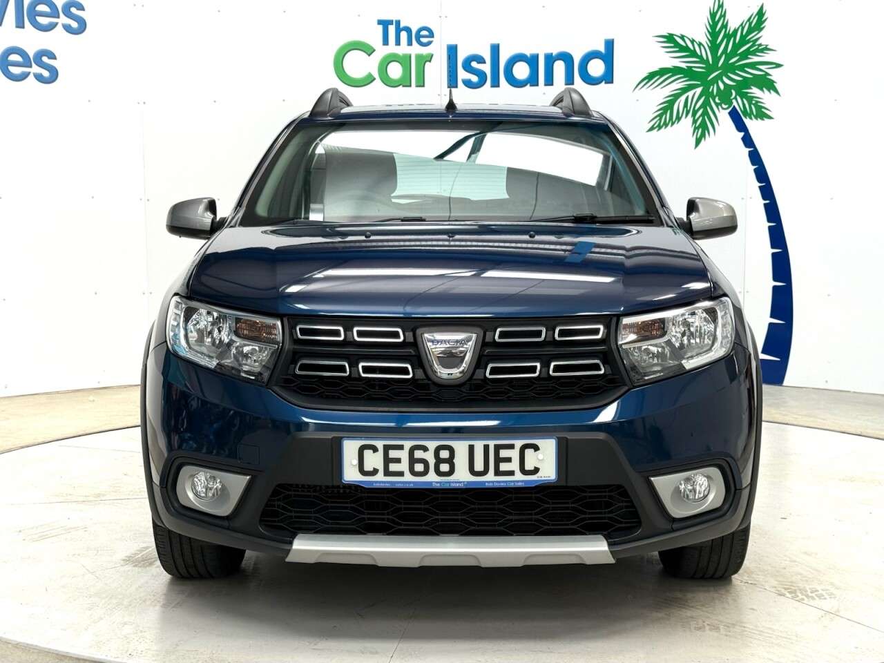 A 2018 DACIA SANDERO STEPWAY 0.9 TCe Essential Hatchback 5dr Petrol Manual Euro 6 (s/s) (90 ps) Bluetoot A 2018 DACIA SANDERO STEPWAY 0.9 TCe Essential Hatchback 5dr Petrol Manual Euro 6 (s/s) (90 ps) Bluetoot