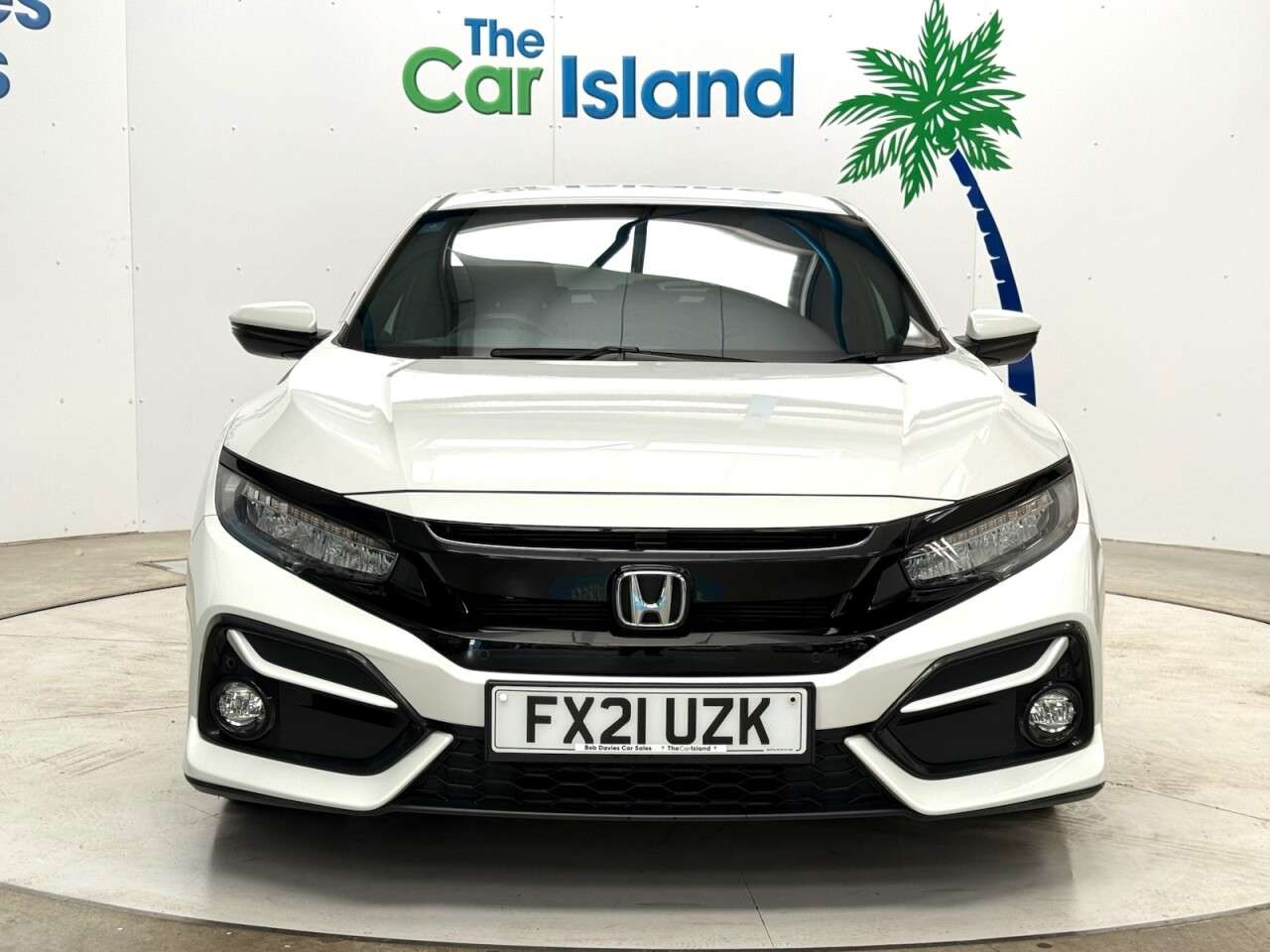 A 2021 HONDA CIVIC 1.0 VTEC Turbo SR Hatchback 5dr Petrol Manual Euro 6 (s/s) (126 ps) Reverse A 2021 HONDA CIVIC 1.0 VTEC Turbo SR Hatchback 5dr Petrol Manual Euro 6 (s/s) (126 ps) Reverse