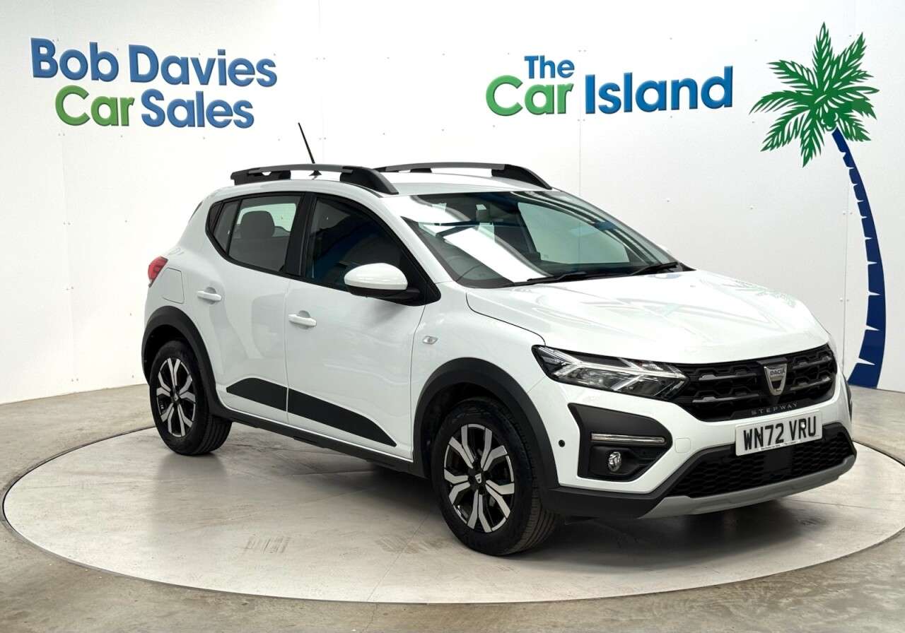 A 2022 DACIA SANDERO STEPWAY 1.0 TCe Prestige Hatchback 5dr Petrol Manual Euro 6 (s/s) (90 ps) SATNAV, M A 2022 DACIA SANDERO STEPWAY 1.0 TCe Prestige Hatchback 5dr Petrol Manual Euro 6 (s/s) (90 ps) SATNAV, M