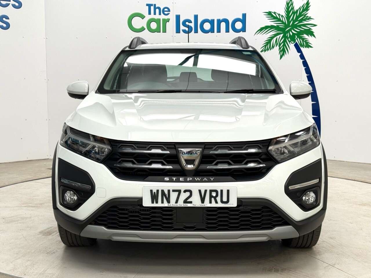 A 2022 DACIA SANDERO STEPWAY 1.0 TCe Prestige Hatchback 5dr Petrol Manual Euro 6 (s/s) (90 ps) SATNAV, M A 2022 DACIA SANDERO STEPWAY 1.0 TCe Prestige Hatchback 5dr Petrol Manual Euro 6 (s/s) (90 ps) SATNAV, M