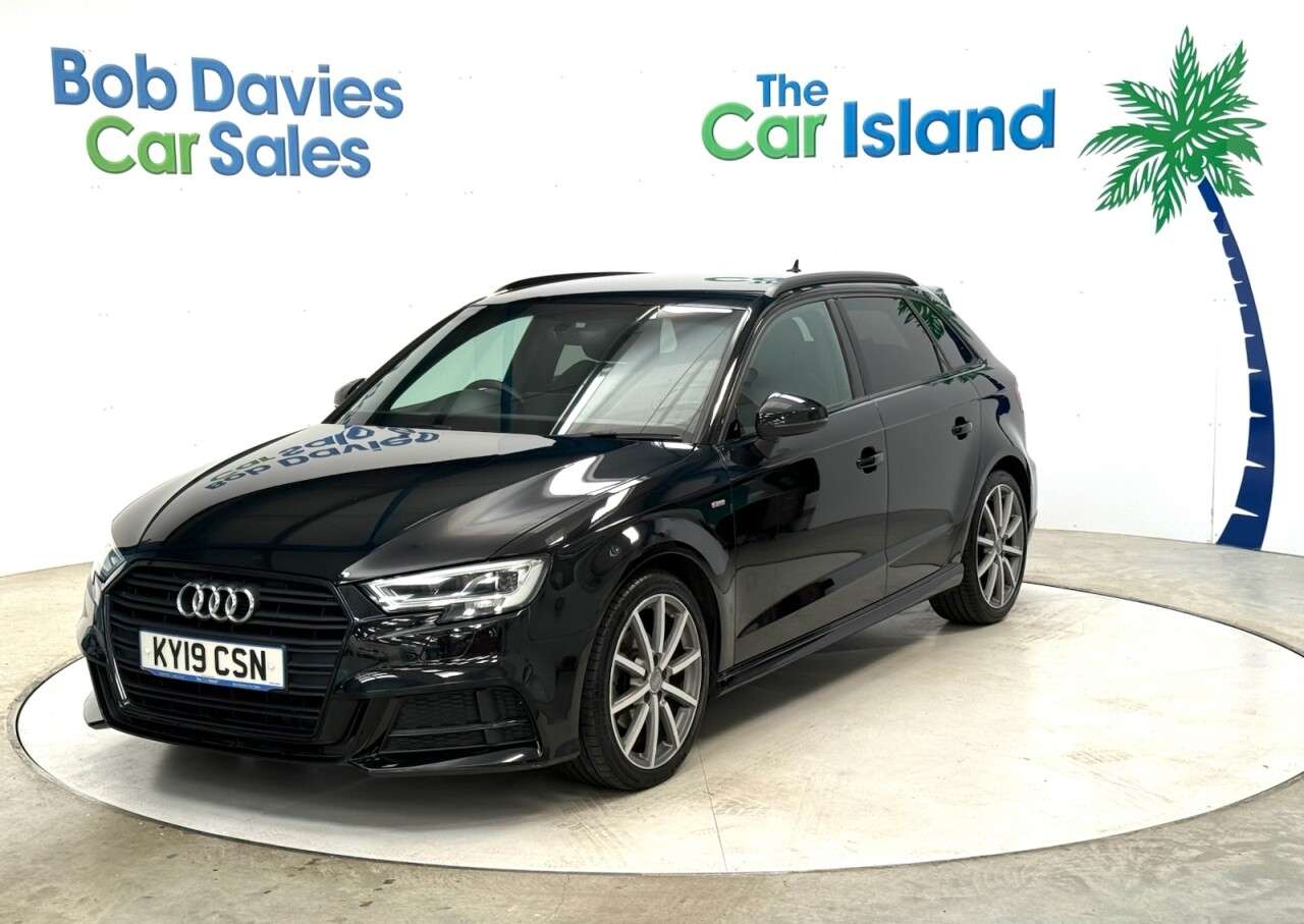 A 2019 AUDI A3 1.5 TFSI CoD 35 Black Edition Sportback 5dr Petrol Manual Euro 6 (s/s) (150 A 2019 AUDI A3 1.5 TFSI CoD 35 Black Edition Sportback 5dr Petrol Manual Euro 6 (s/s) (150