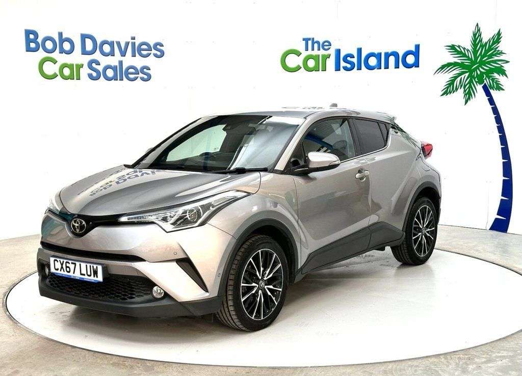 A 2017 TOYOTA C-HR 1.2 VVT-i Excel SUV 5dr Petrol Manual Euro 6 (s/s) (115 ps) Luxury Leather A 2017 TOYOTA C-HR 1.2 VVT-i Excel SUV 5dr Petrol Manual Euro 6 (s/s) (115 ps) Luxury Leather