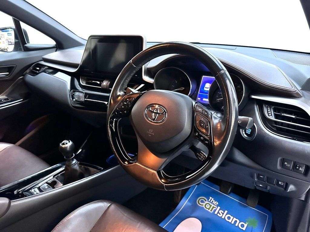 2017 TOYOTA C-HR 2017 TOYOTA C-HR