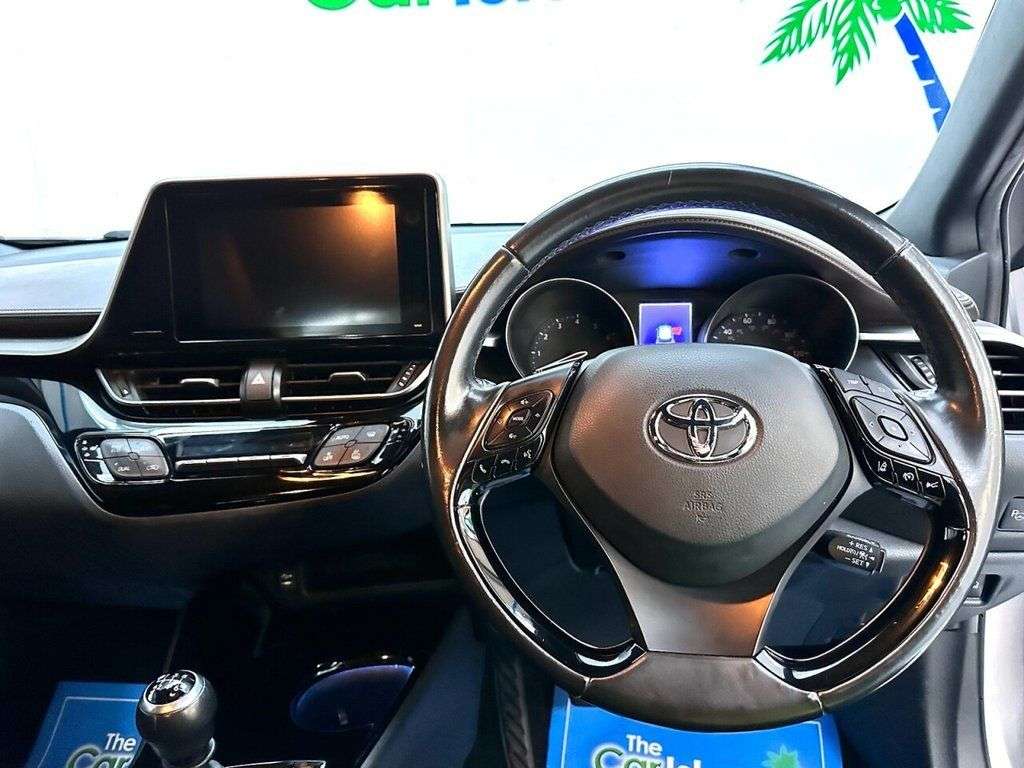 2017 TOYOTA C-HR 2017 TOYOTA C-HR