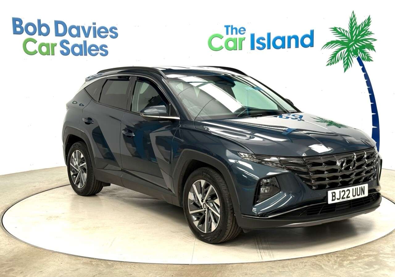 A 2022 HYUNDAI TUCSON 1.6 T-GDi Premium SUV 5dr Petrol Manual Euro 6 (s/s) (150 ps) Full Service A 2022 HYUNDAI TUCSON 1.6 T-GDi Premium SUV 5dr Petrol Manual Euro 6 (s/s) (150 ps) Full Service