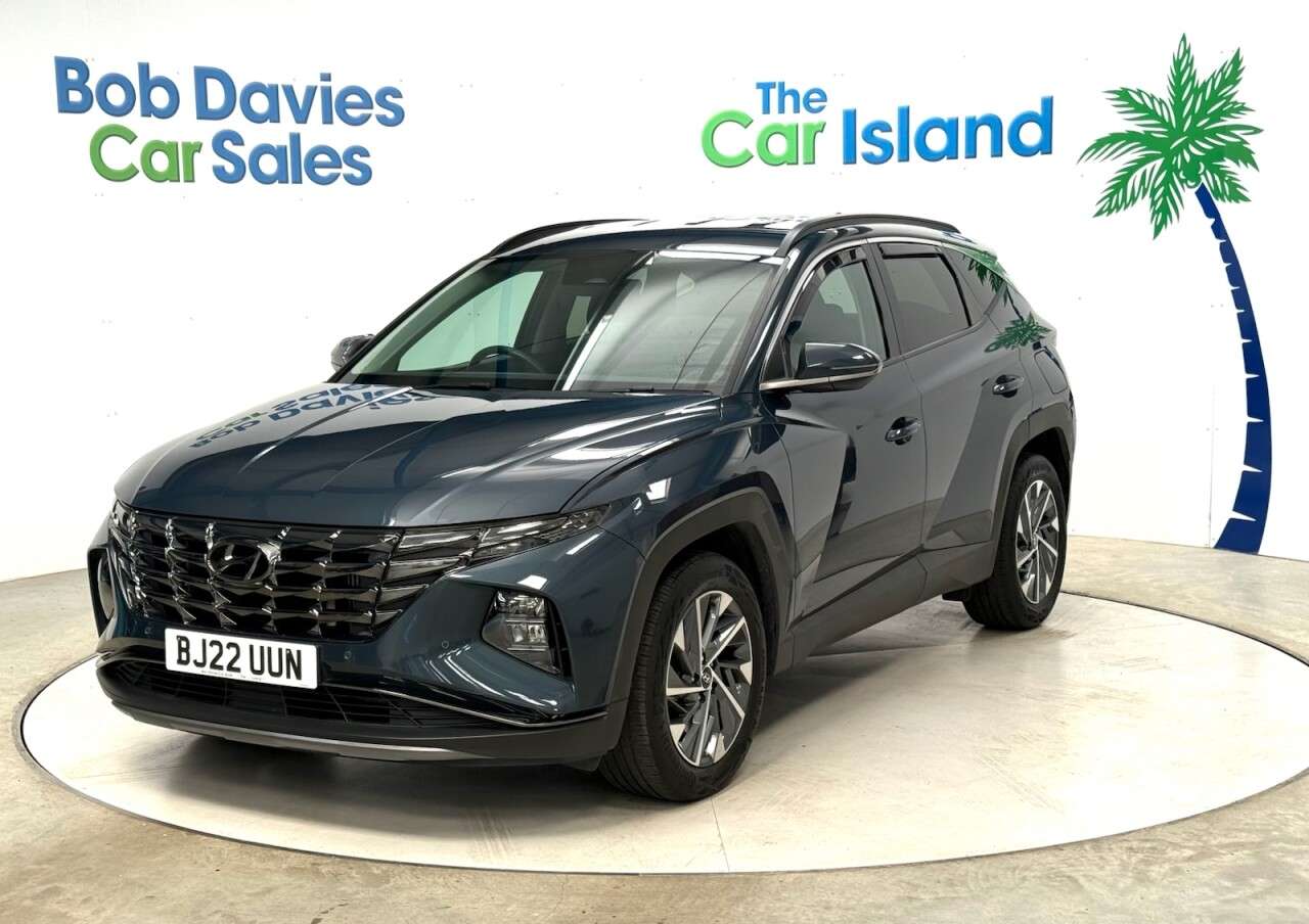 A 2022 HYUNDAI TUCSON 1.6 T-GDi Premium SUV 5dr Petrol Manual Euro 6 (s/s) (150 ps) Full Service A 2022 HYUNDAI TUCSON 1.6 T-GDi Premium SUV 5dr Petrol Manual Euro 6 (s/s) (150 ps) Full Service