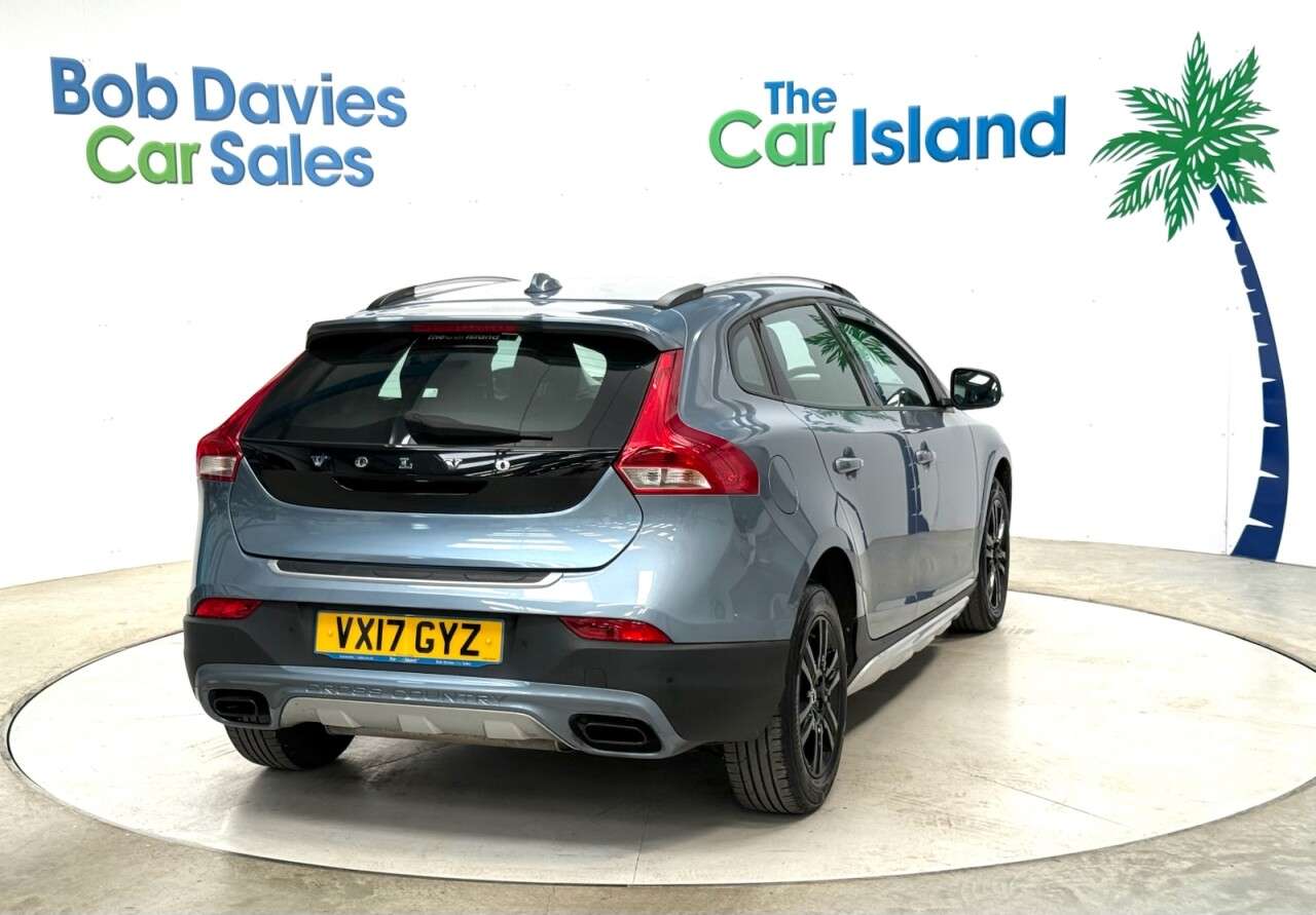 2017 VOLVO V40 CROSS COUNTRY 2017 VOLVO V40 CROSS COUNTRY